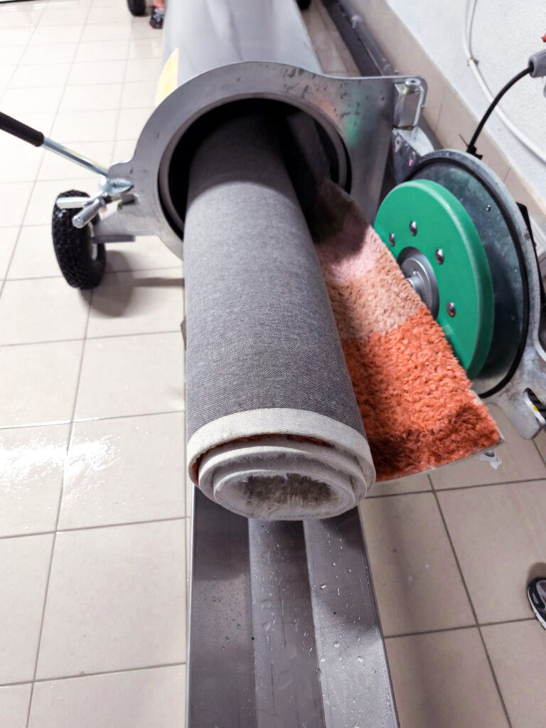 Enroulage professionnel de tapis Paris