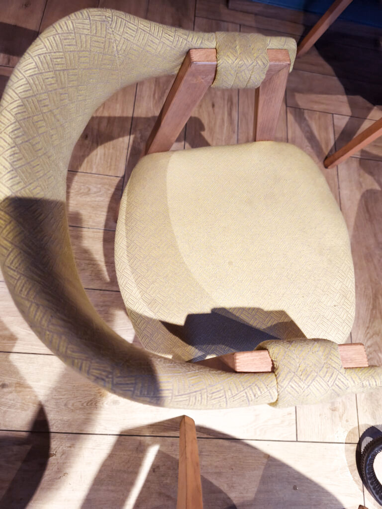 Nettoyage_lessivage_chaises_efficace-Hauts_de_france