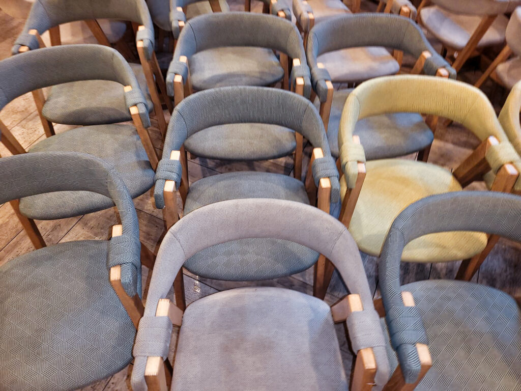 Nettoyage_lessivage_chaises_efficace-Ile_de_France