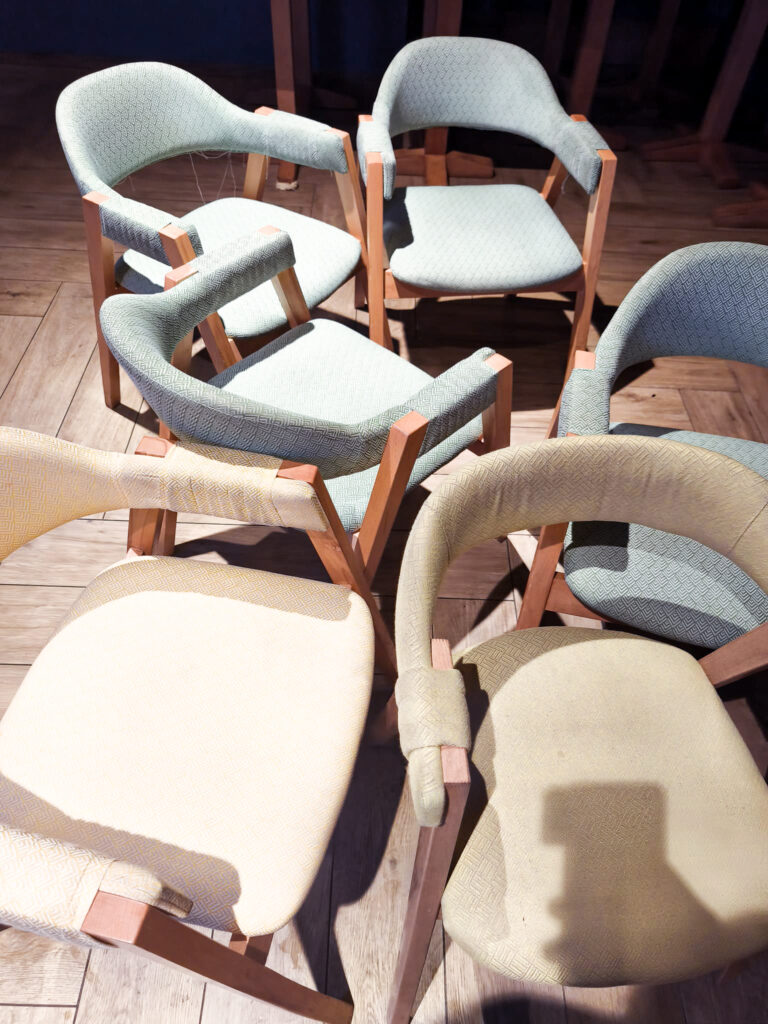 Nettoyage_lessivage_chaises_efficace-Val_de_loire