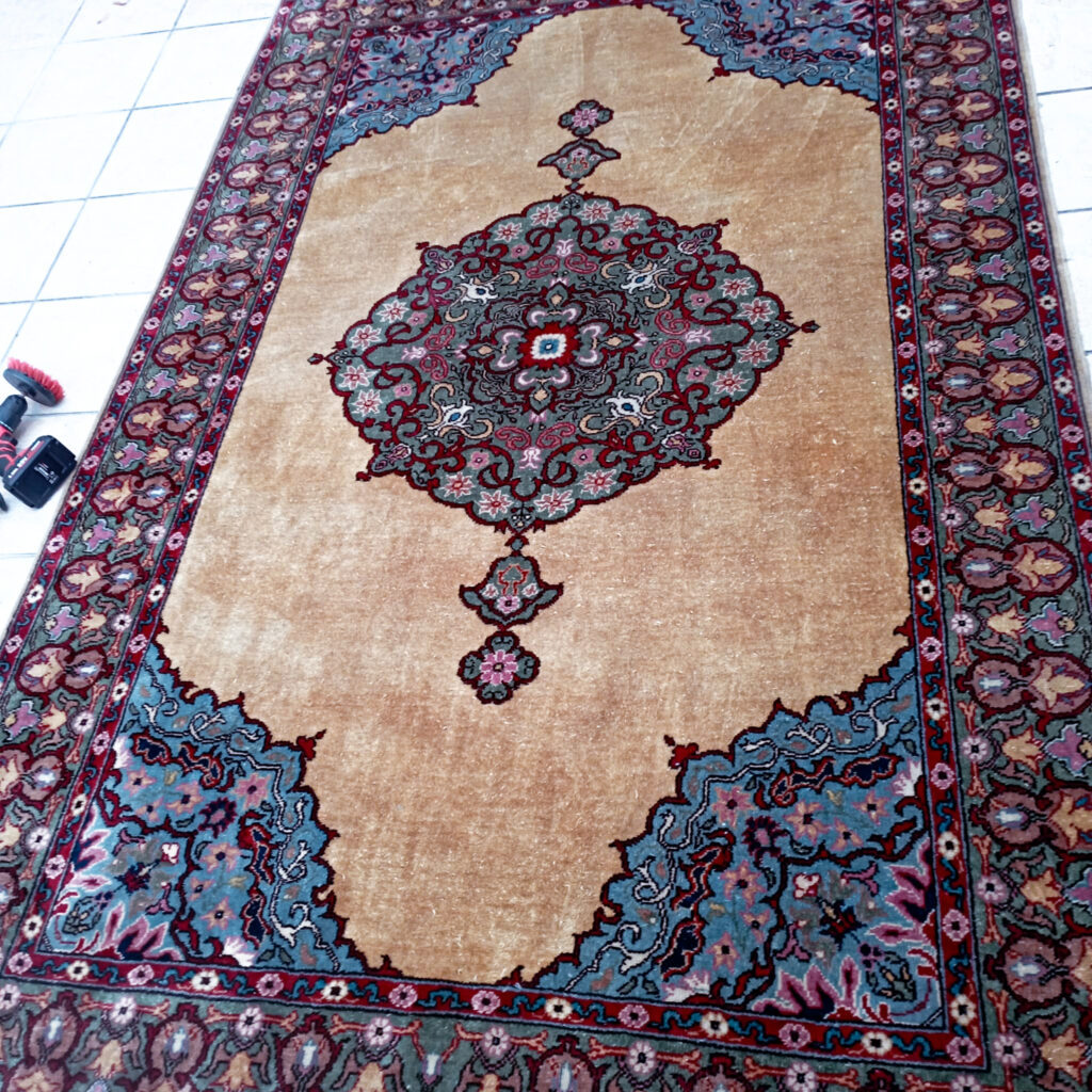 Nettoyage_tapis_efficace_oriental-Paris